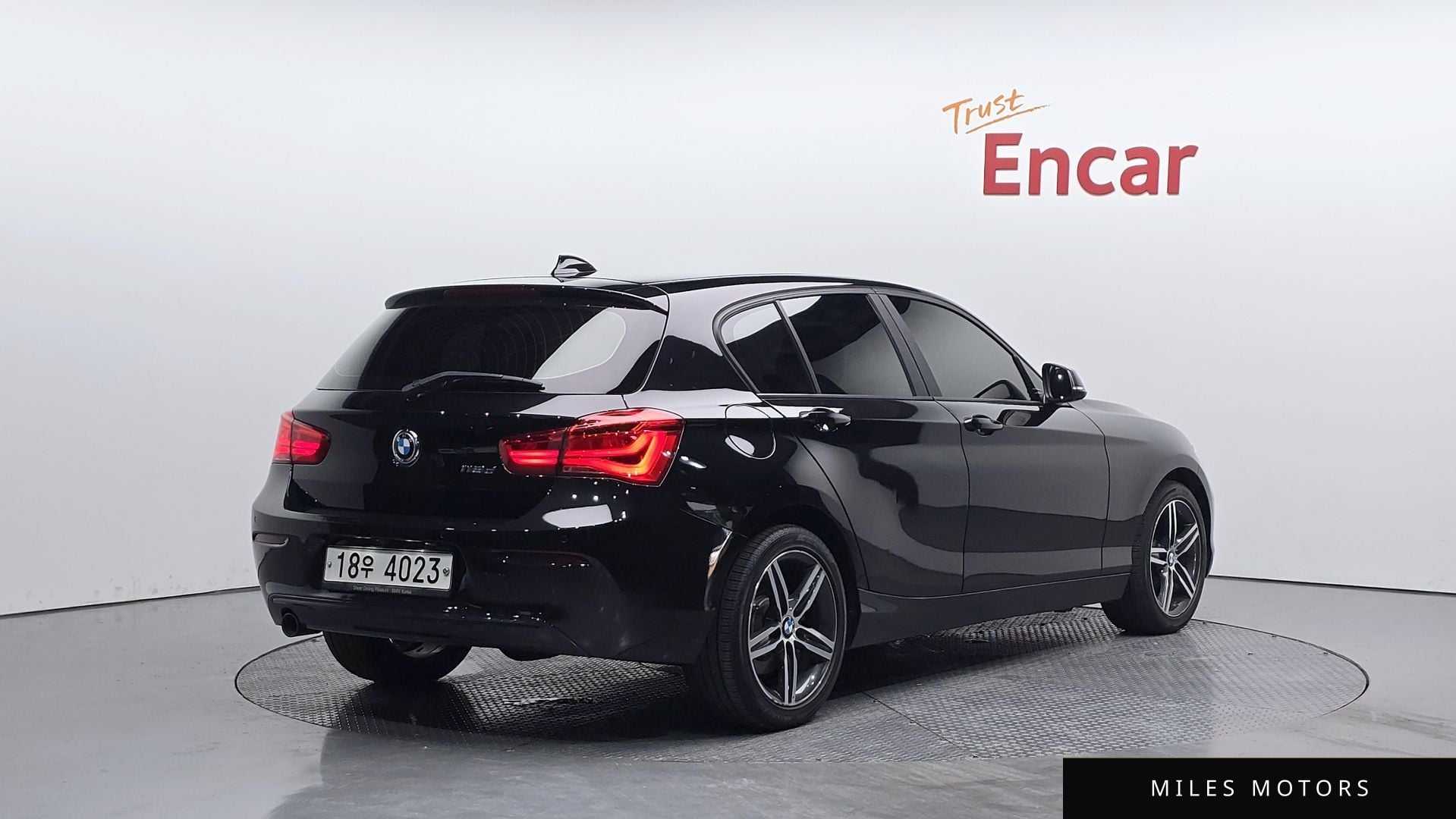 BMW 1 Series (F20) 2017 — фото 1 из 12