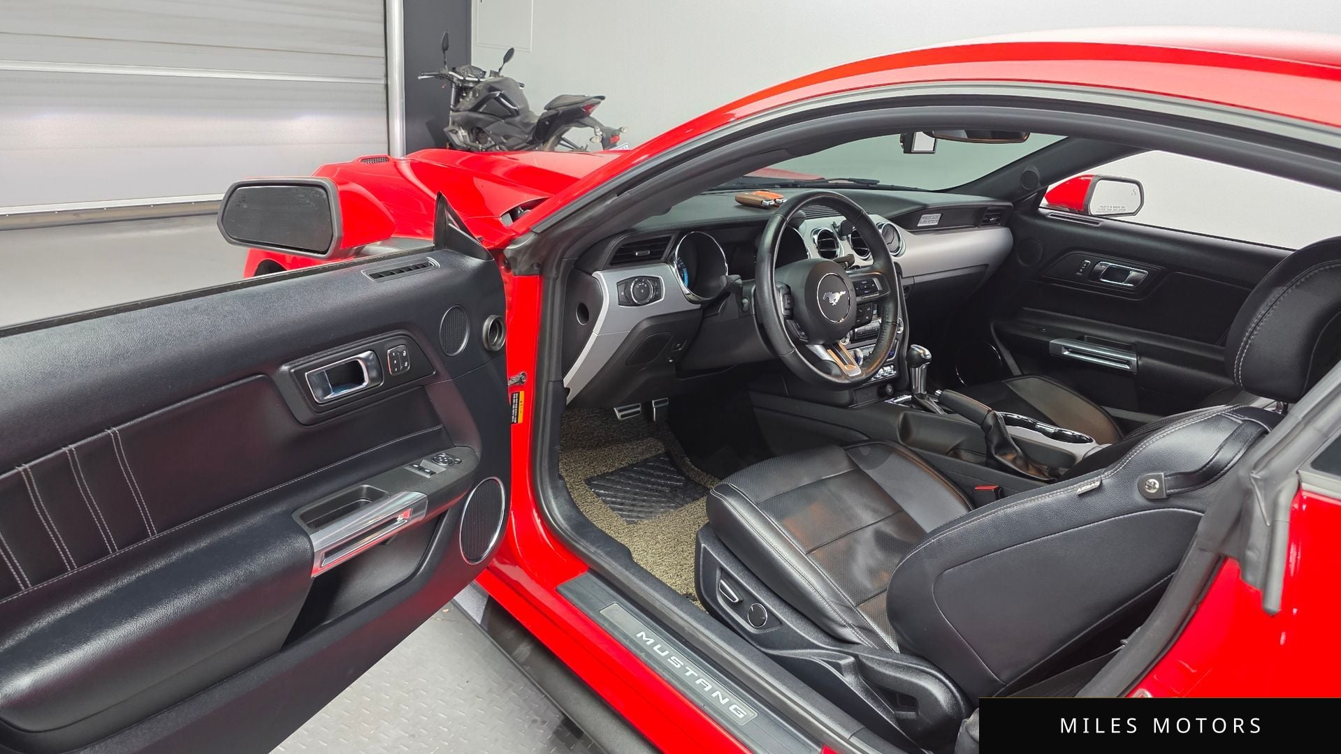 Ford Mustang 2015 — миниатюра 10