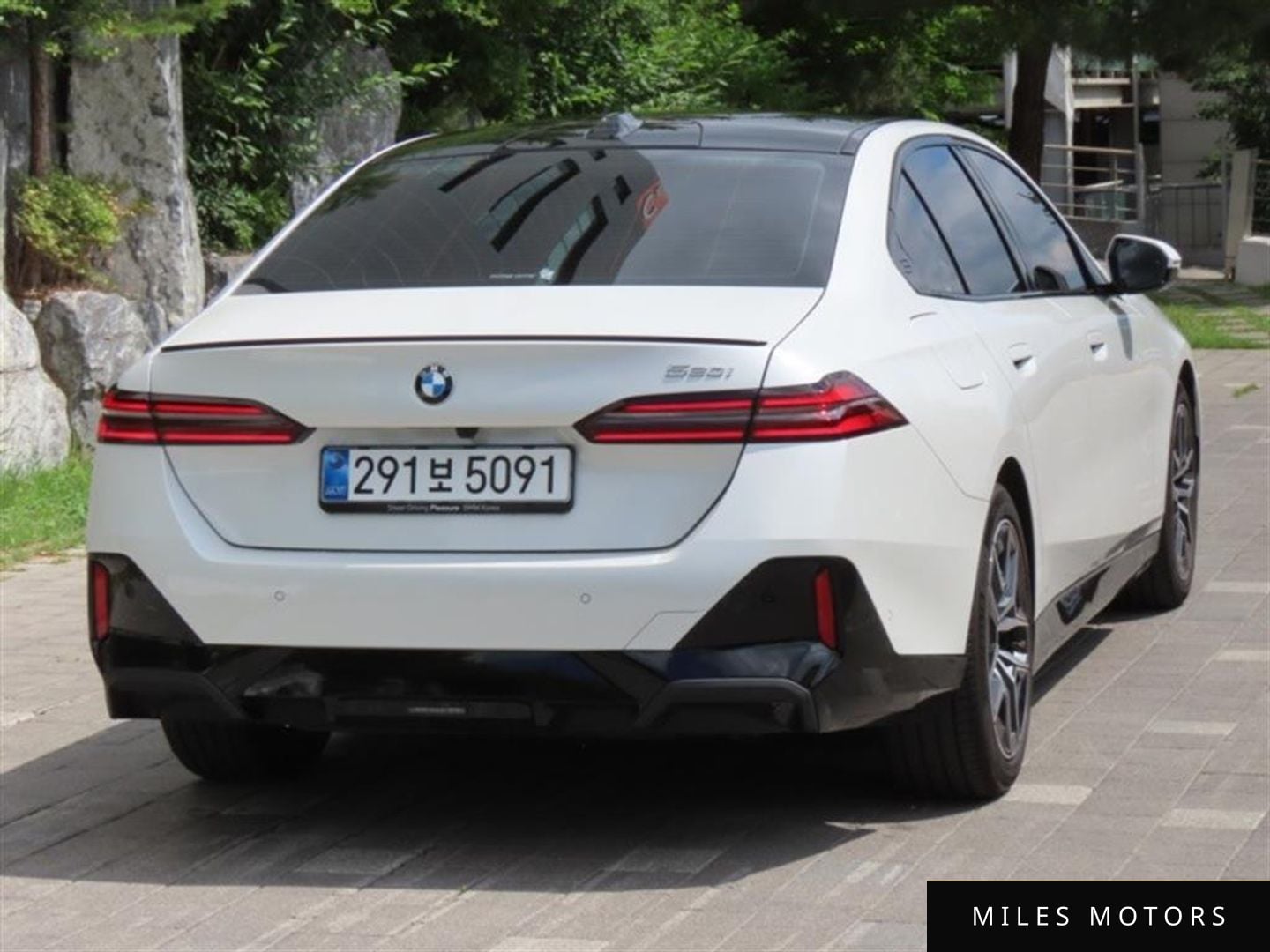 BMW 5 Series (G60) 2026 — миниатюра 2