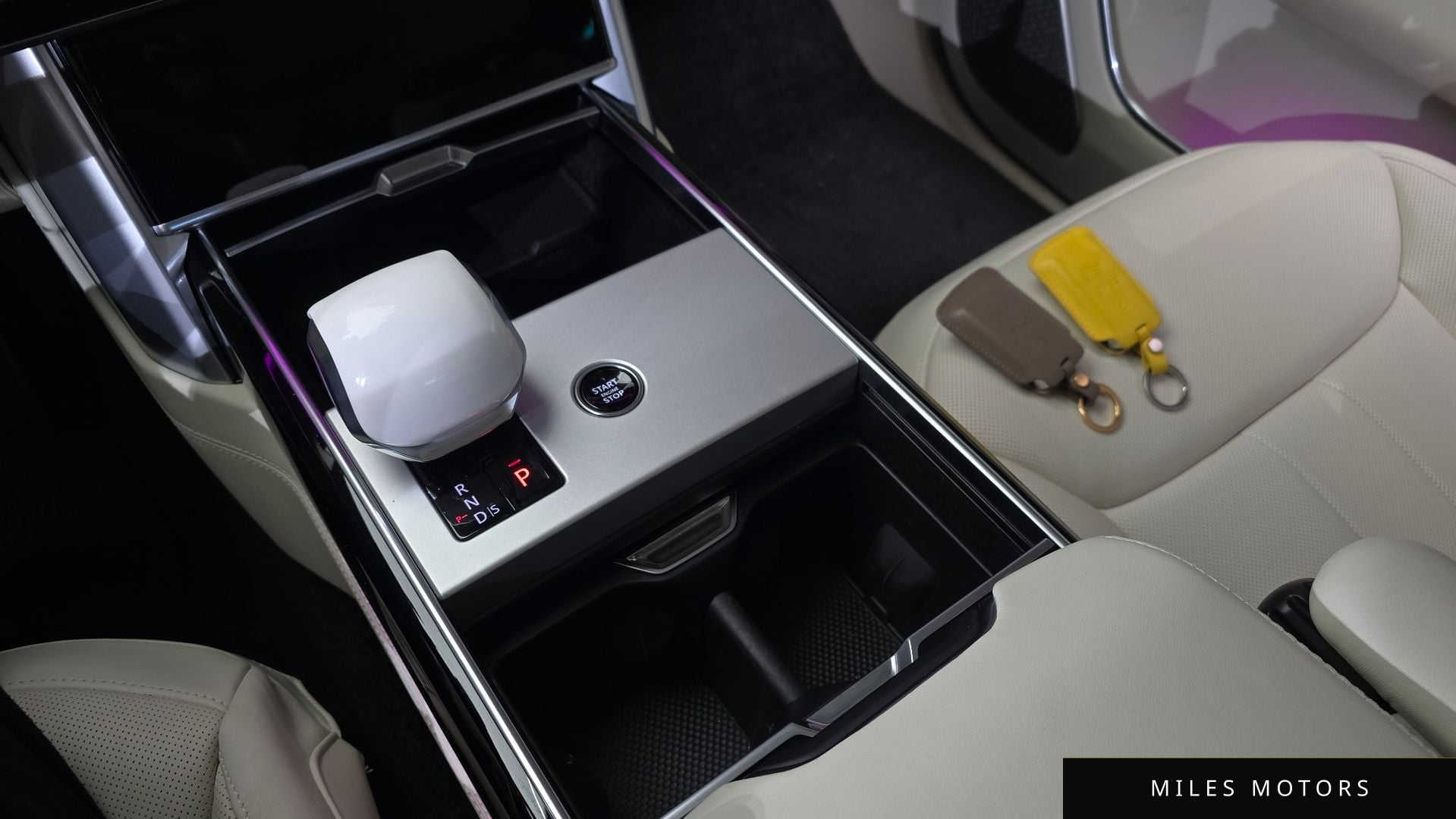 Land Rover Range Rover 2025 — миниатюра 12