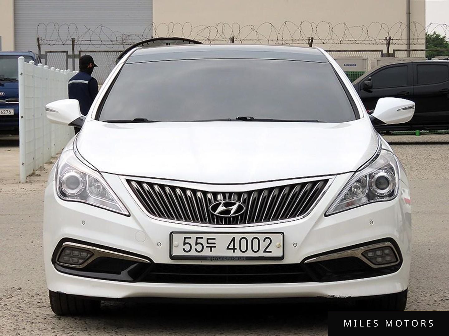 Hyundai Grandeur 2015 — фото 1 из 12