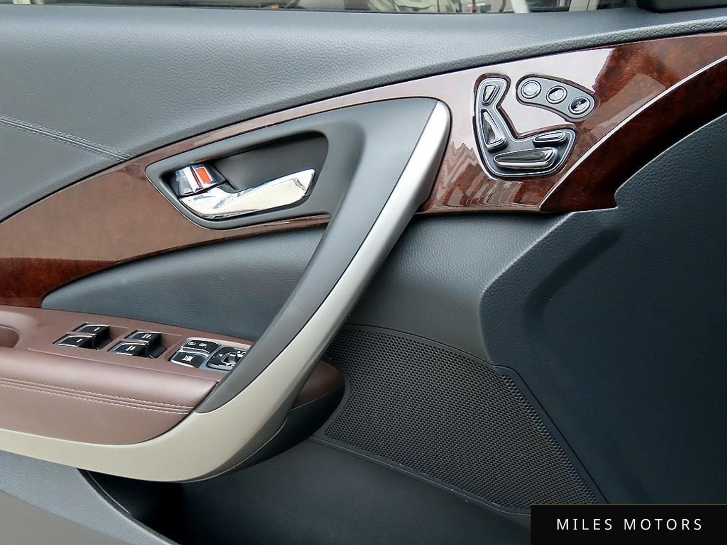Hyundai Grandeur 2015 — миниатюра 11