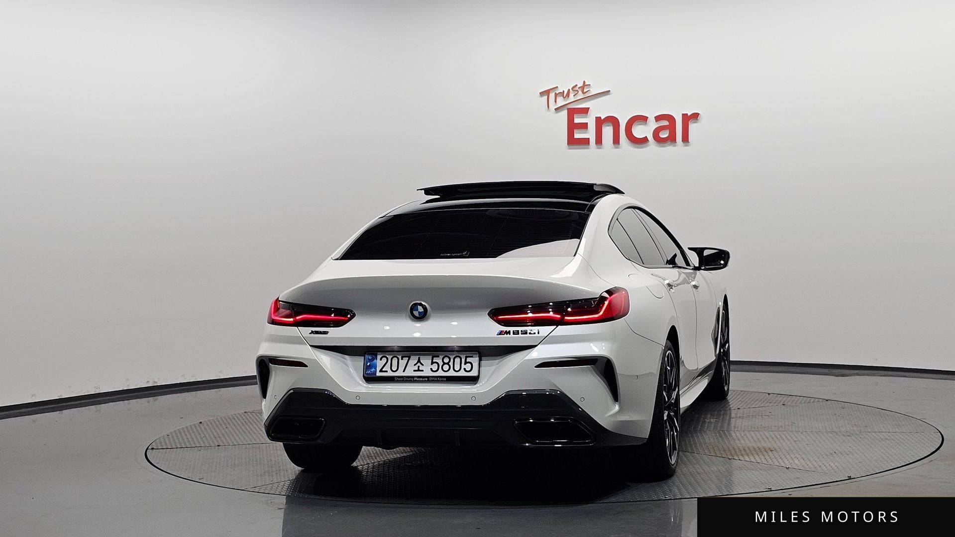 BMW 8 Series (G15) 2025 — миниатюра 3