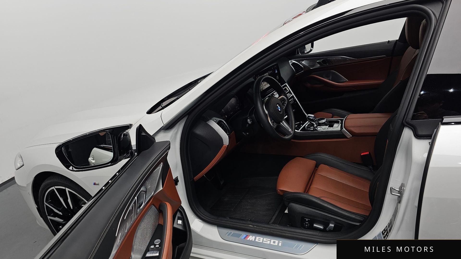 BMW 8 Series (G15) 2025 — миниатюра 12