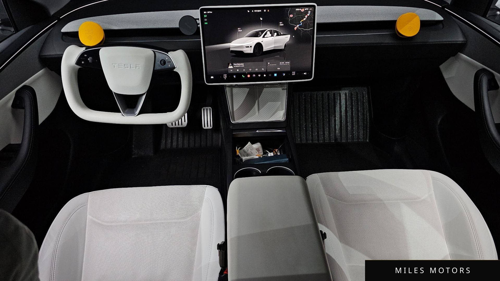 Tesla Model Y 2025 — миниатюра 10