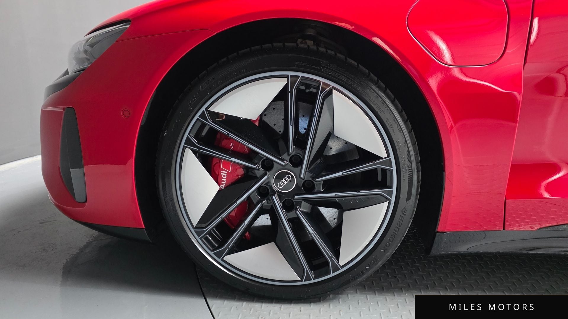 Audi RS e-tron GT 2022 — миниатюра 5