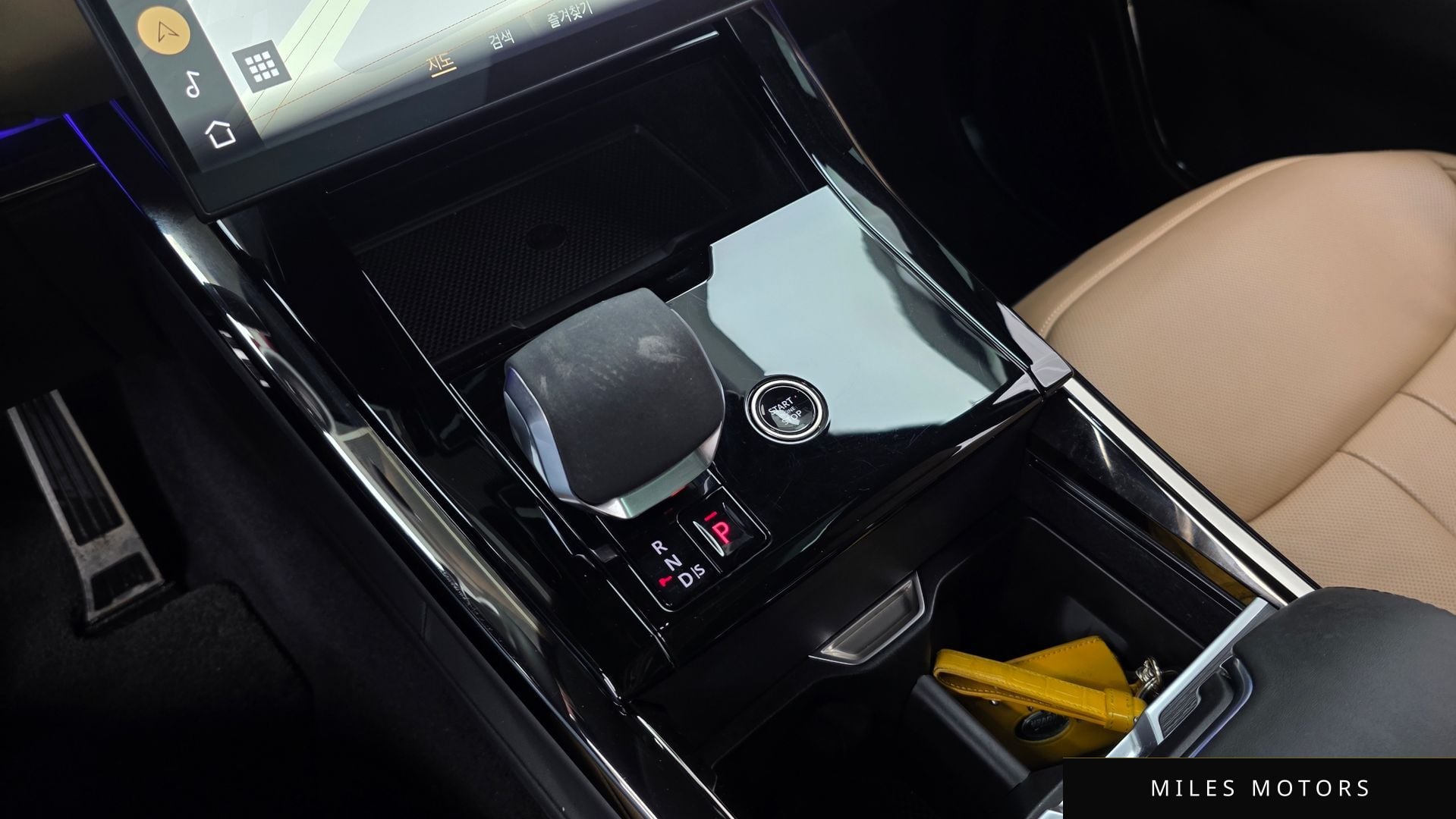 Land Rover Range Rover Sport 2025 — миниатюра 12