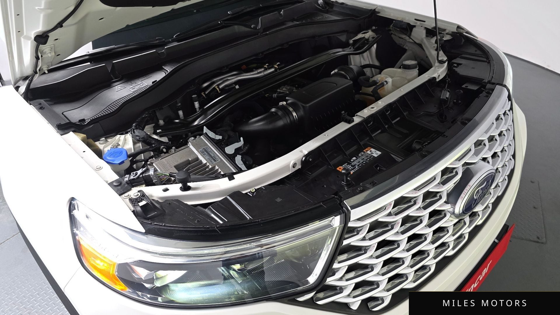 Ford Explorer 2022 — миниатюра 6