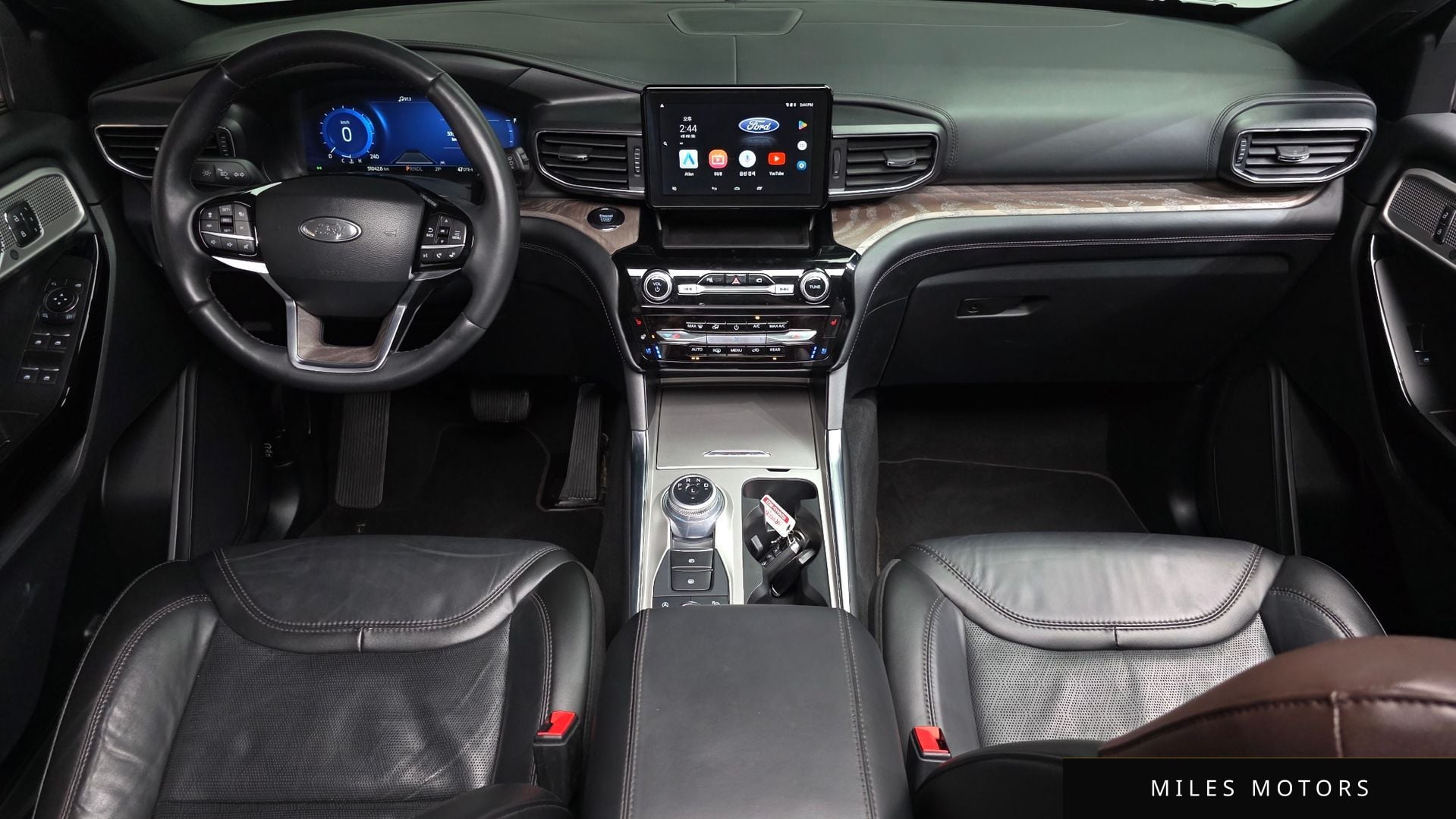 Ford Explorer 2022 — миниатюра 7