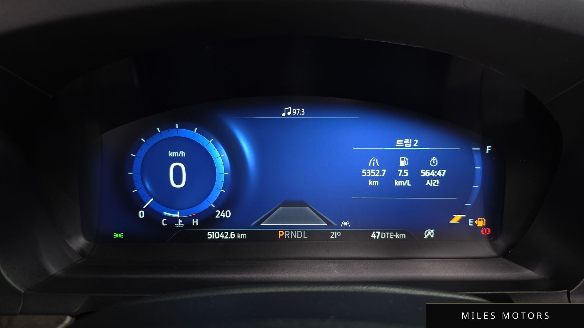 Ford Explorer 2022 — миниатюра 8
