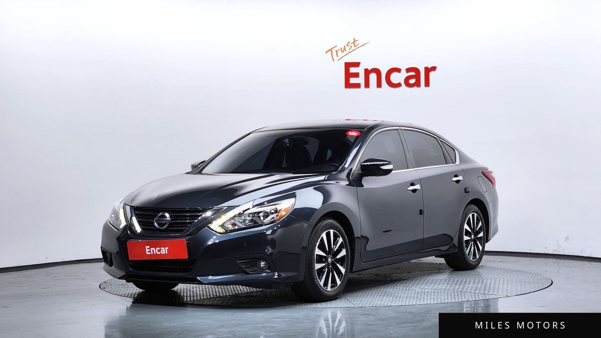 Nissan Altima 2018 — фото 1 из 12