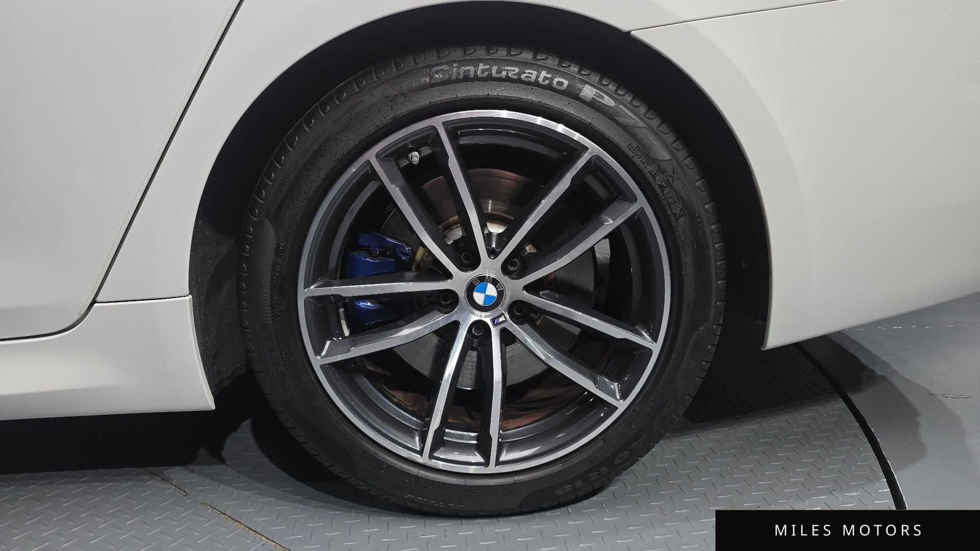 BMW 5 Series (G30) 2022 — миниатюра 7