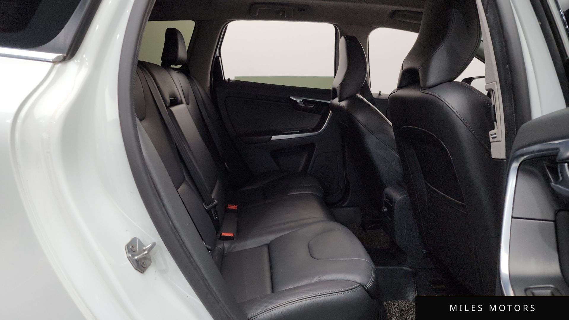 Volvo XC60 2017 — миниатюра 11