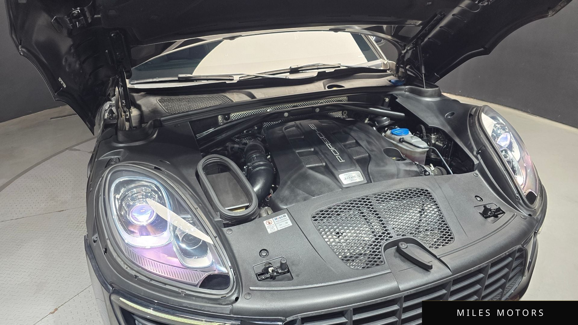 Porsche Macan 2017 — миниатюра 6