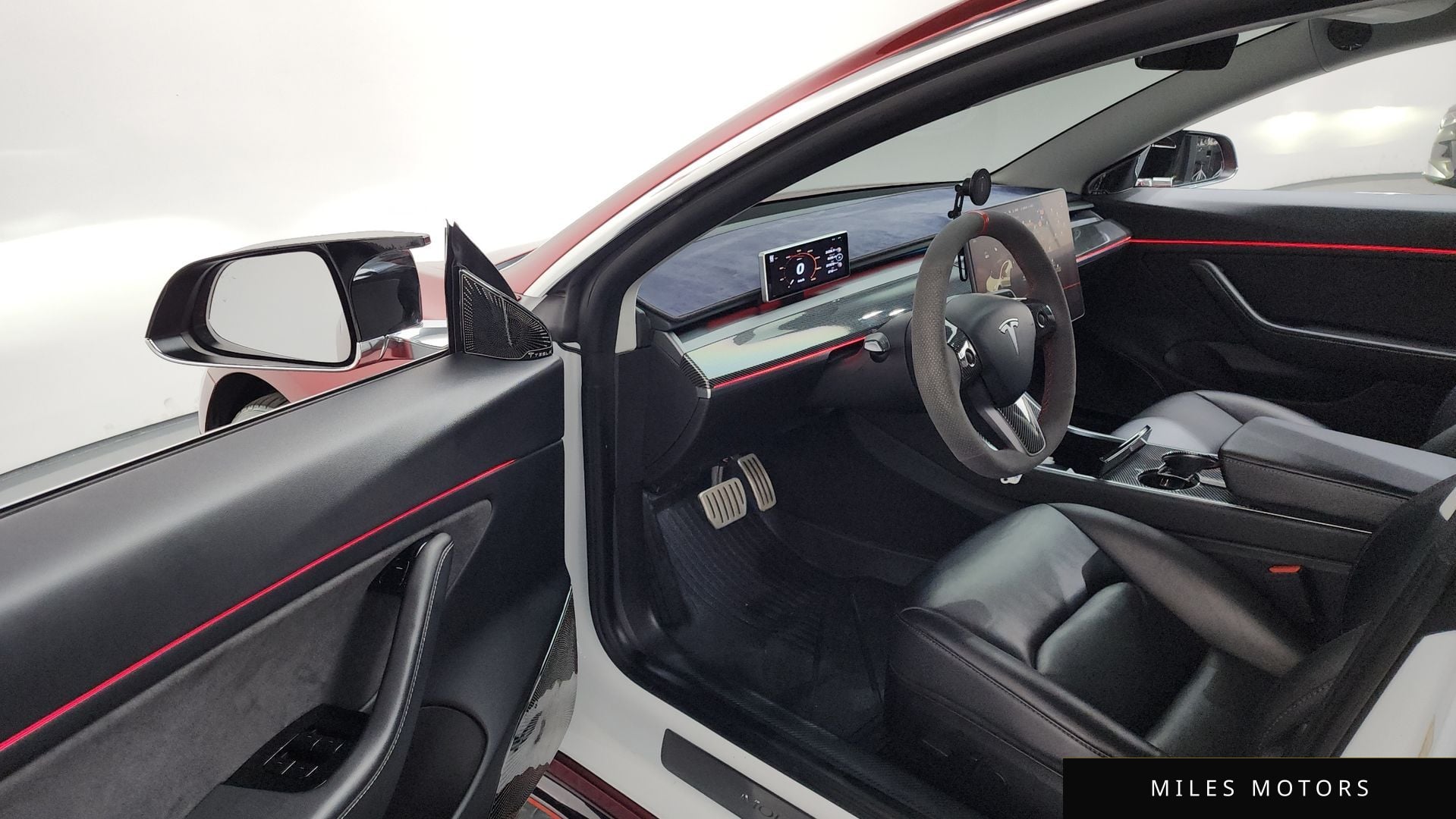 Tesla Model 3 2020 — миниатюра 10