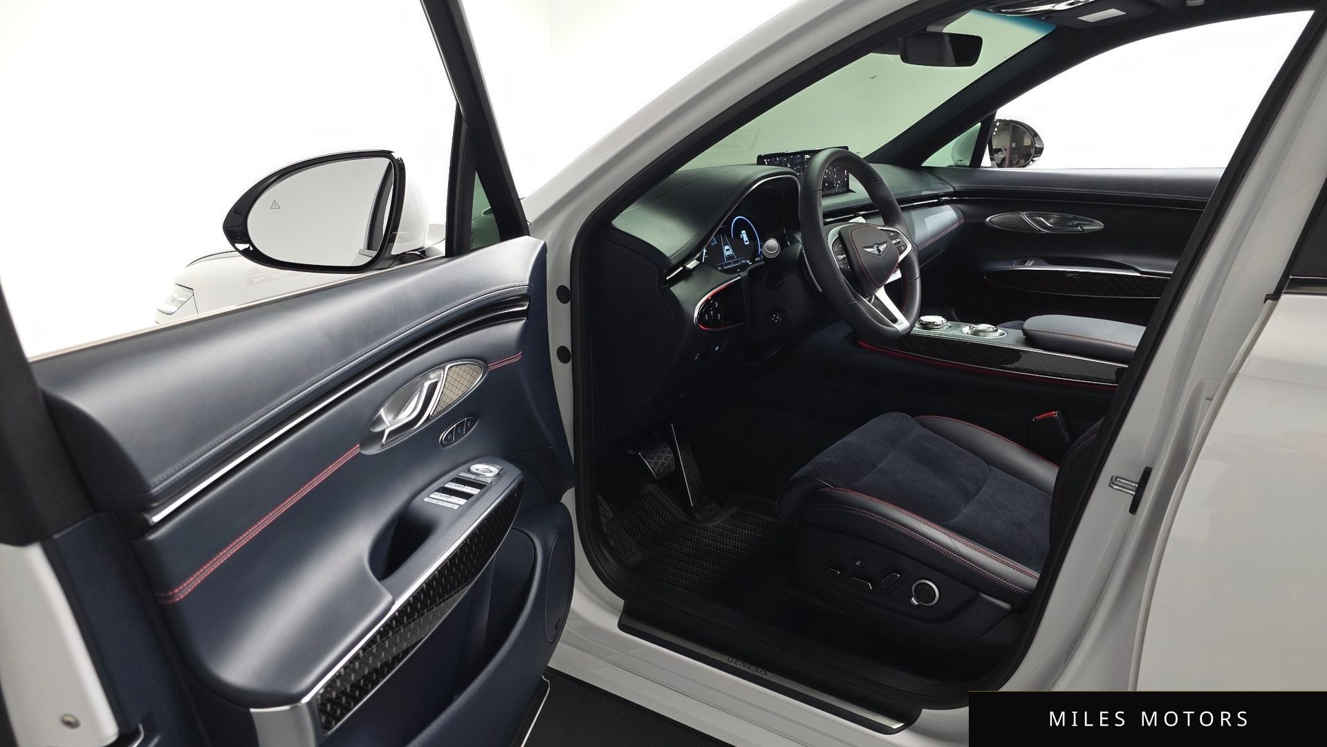 Genesis GV70 2023 — миниатюра 12