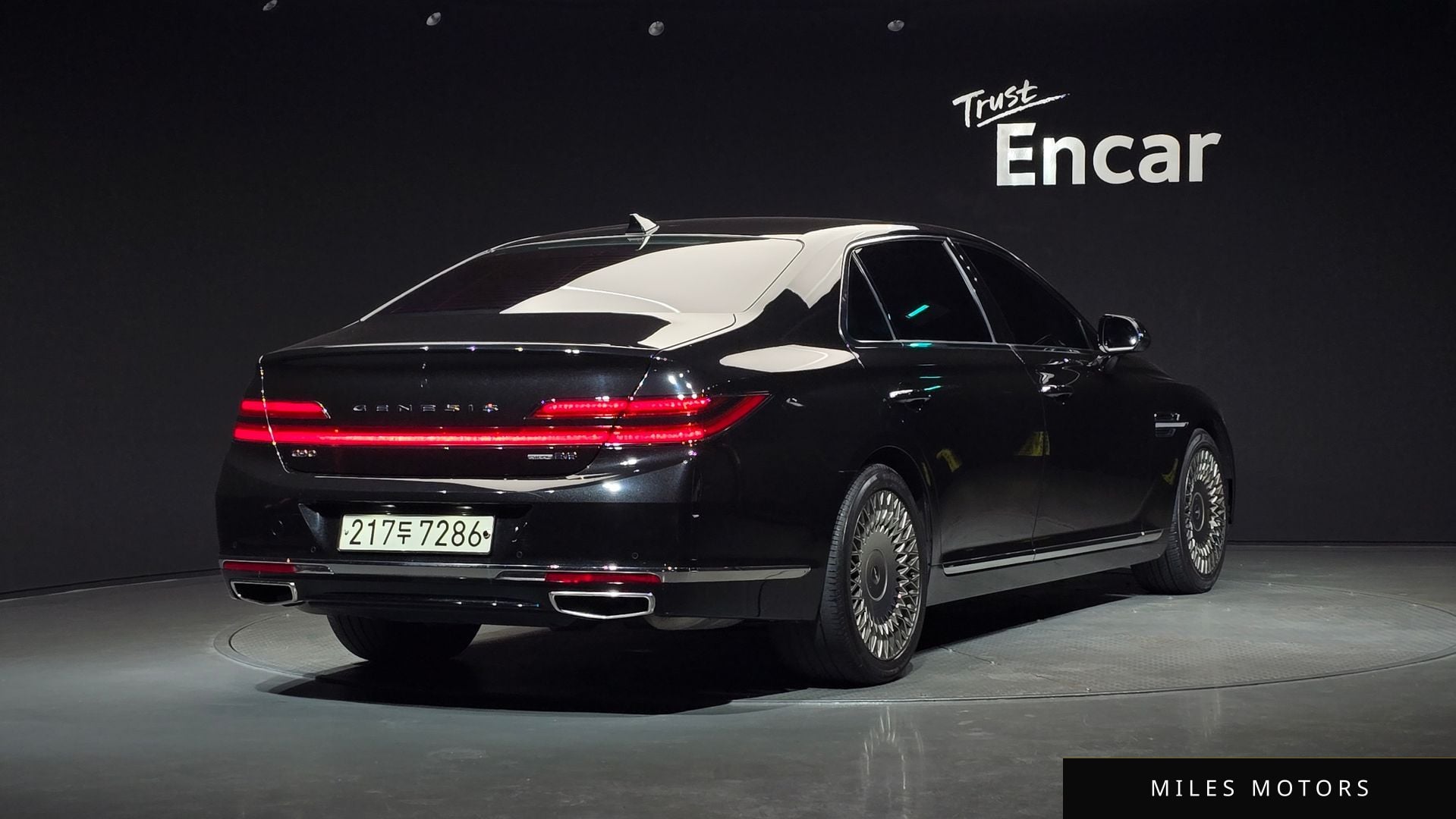 Genesis G90 2019 — миниатюра 2