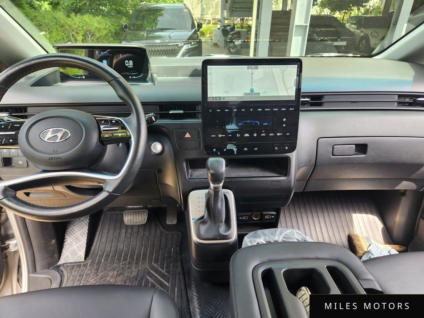 Hyundai Staria 2023 — миниатюра 11