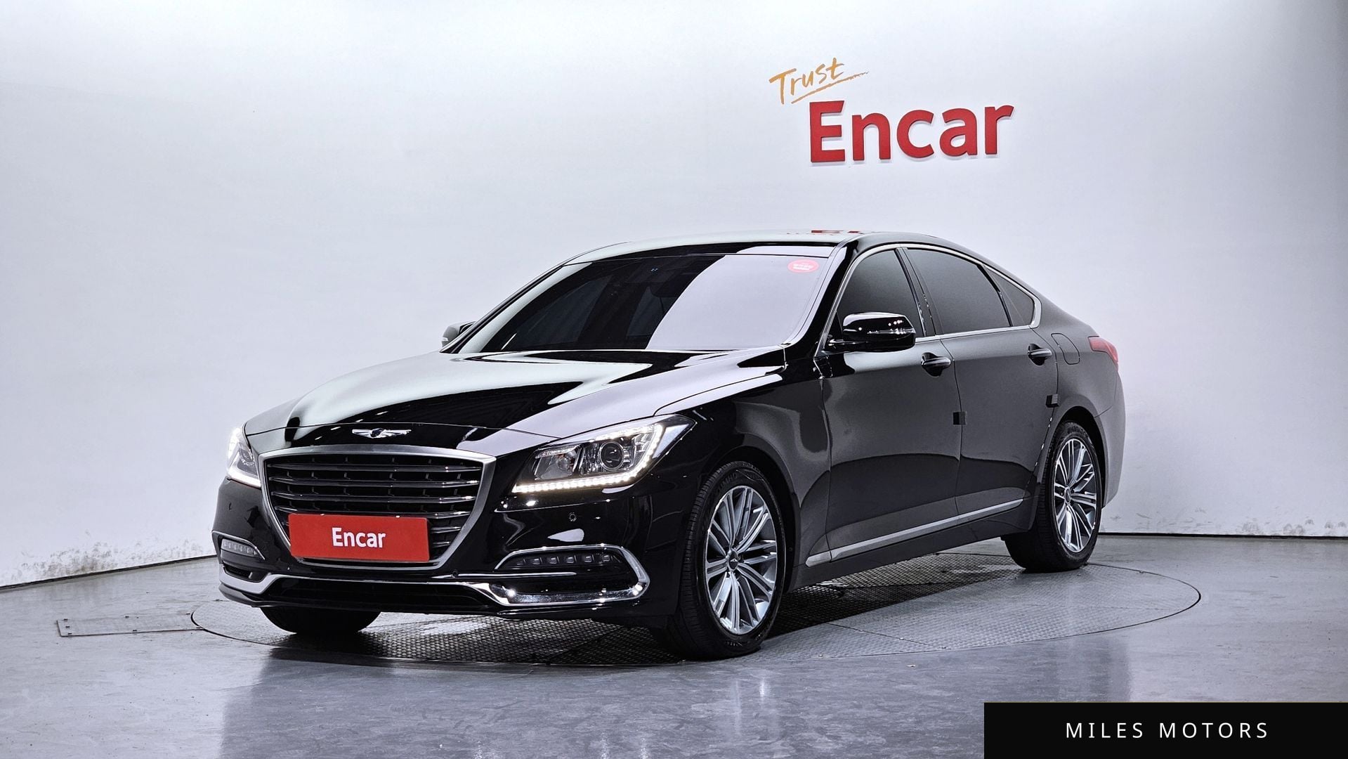 Genesis G80 2017 — фото 1 из 12