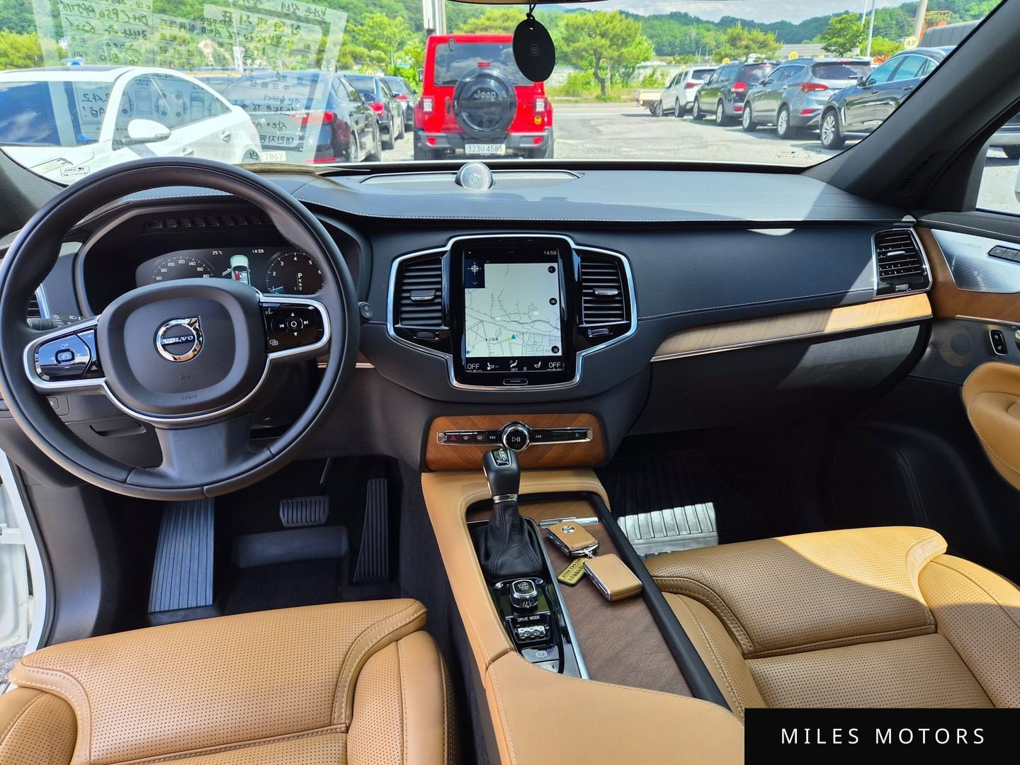 Volvo XC90 2019 — миниатюра 9