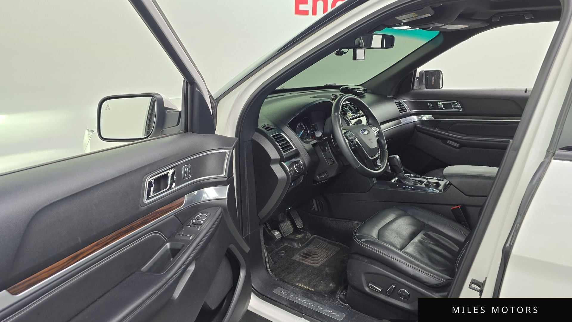 Ford Explorer 2017 — миниатюра 10