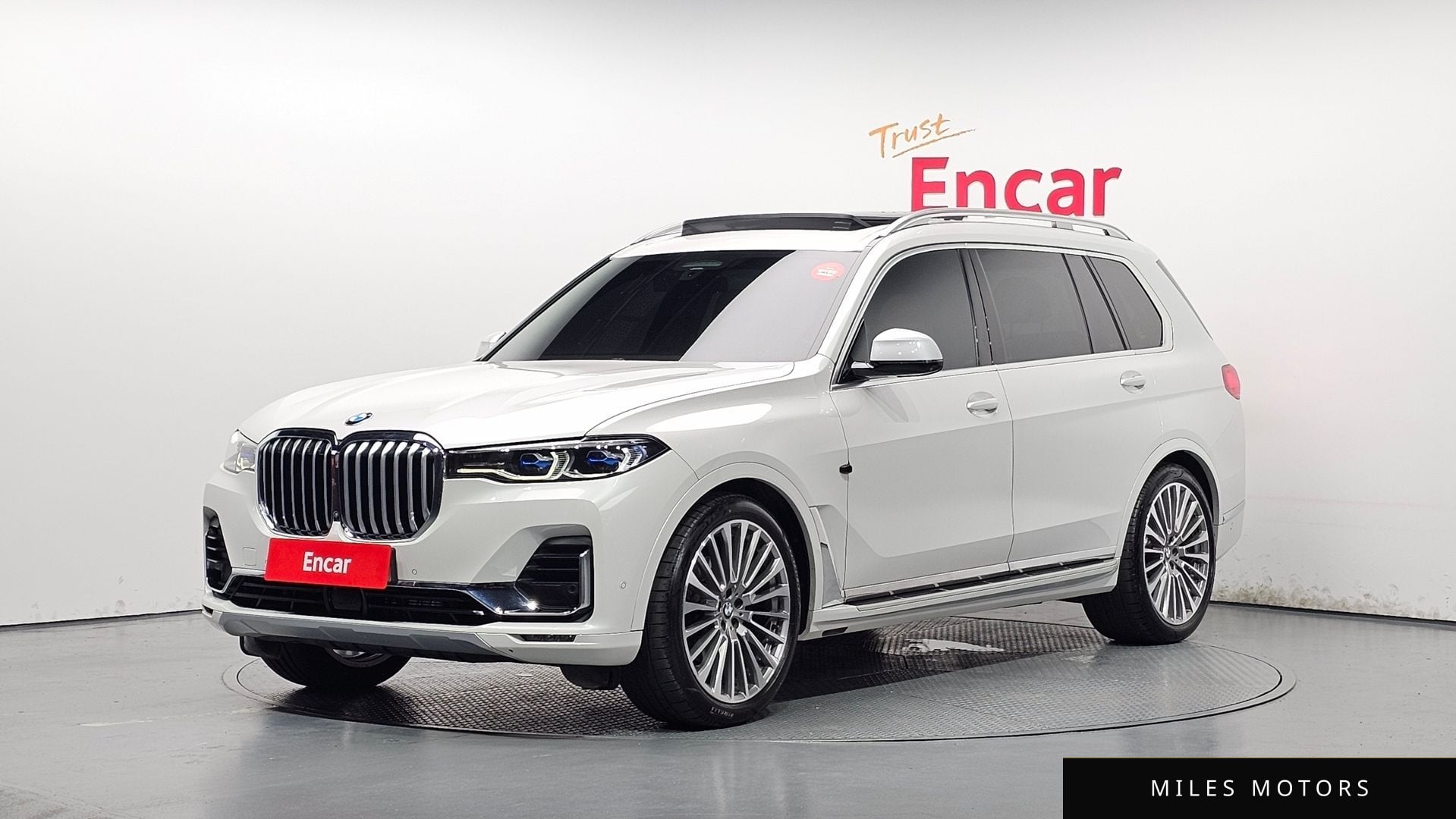 BMW X7 (G07) 2021 — фото 1 из 12