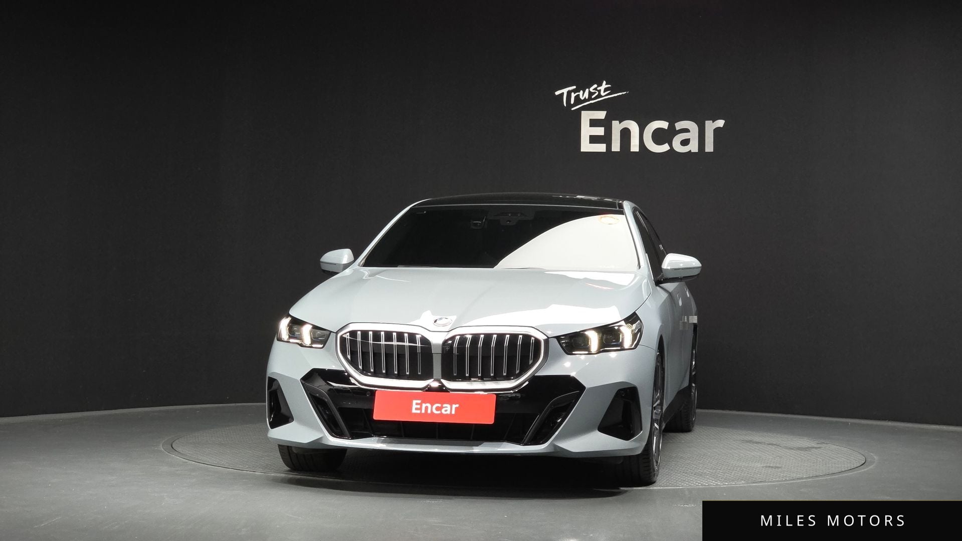 BMW 5 Series (G60) 2026 — миниатюра 3