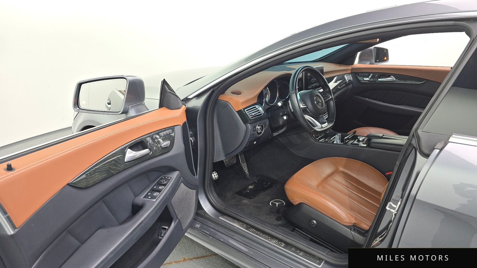 Mercedes-Benz CLS-Class W218 2017 — миниатюра 10