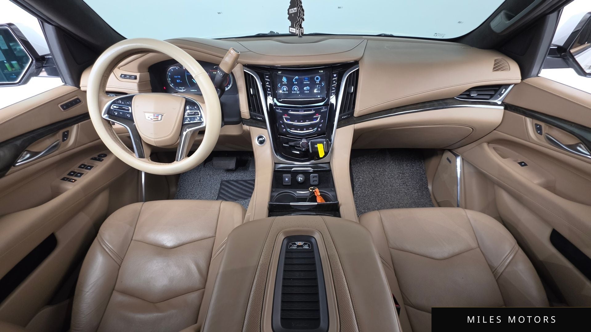 Cadillac Escalade 2020 — миниатюра 7