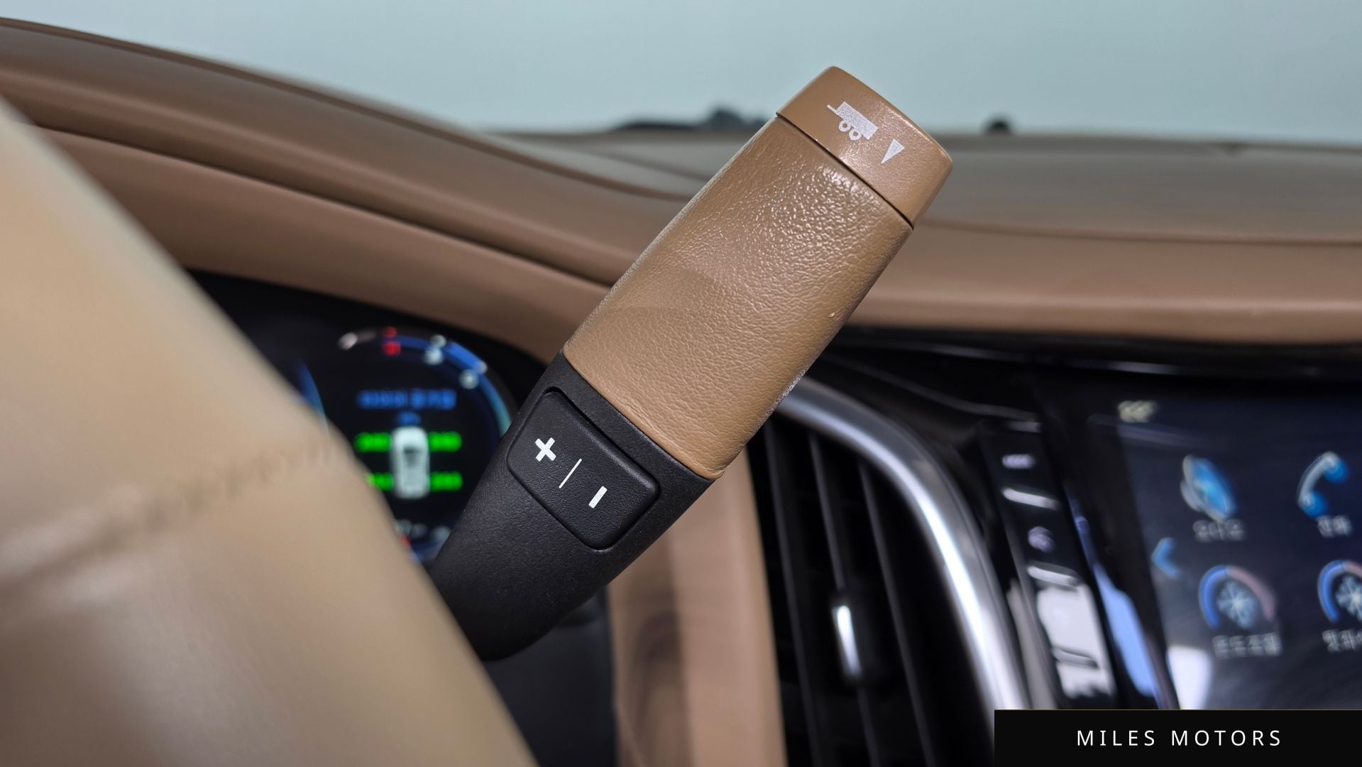 Cadillac Escalade 2020 — миниатюра 9