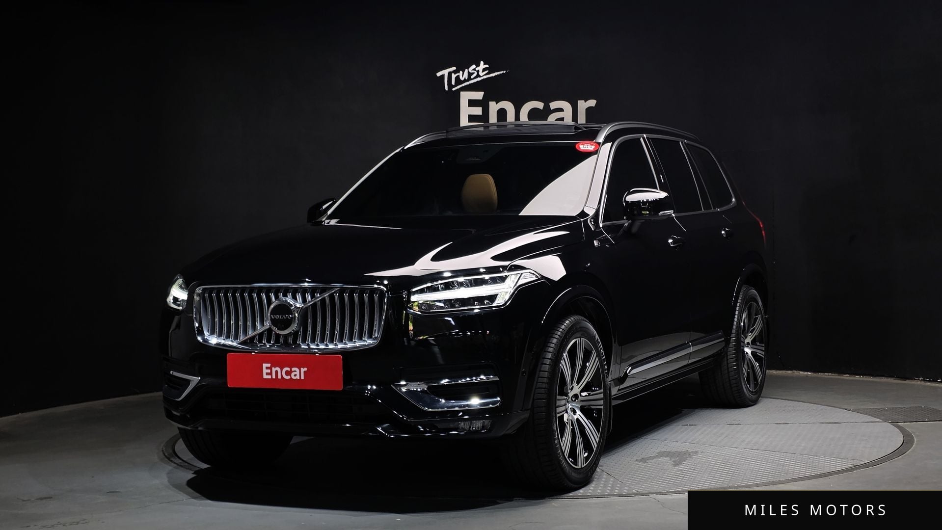 Volvo XC90 2023 — фото 1 из 12