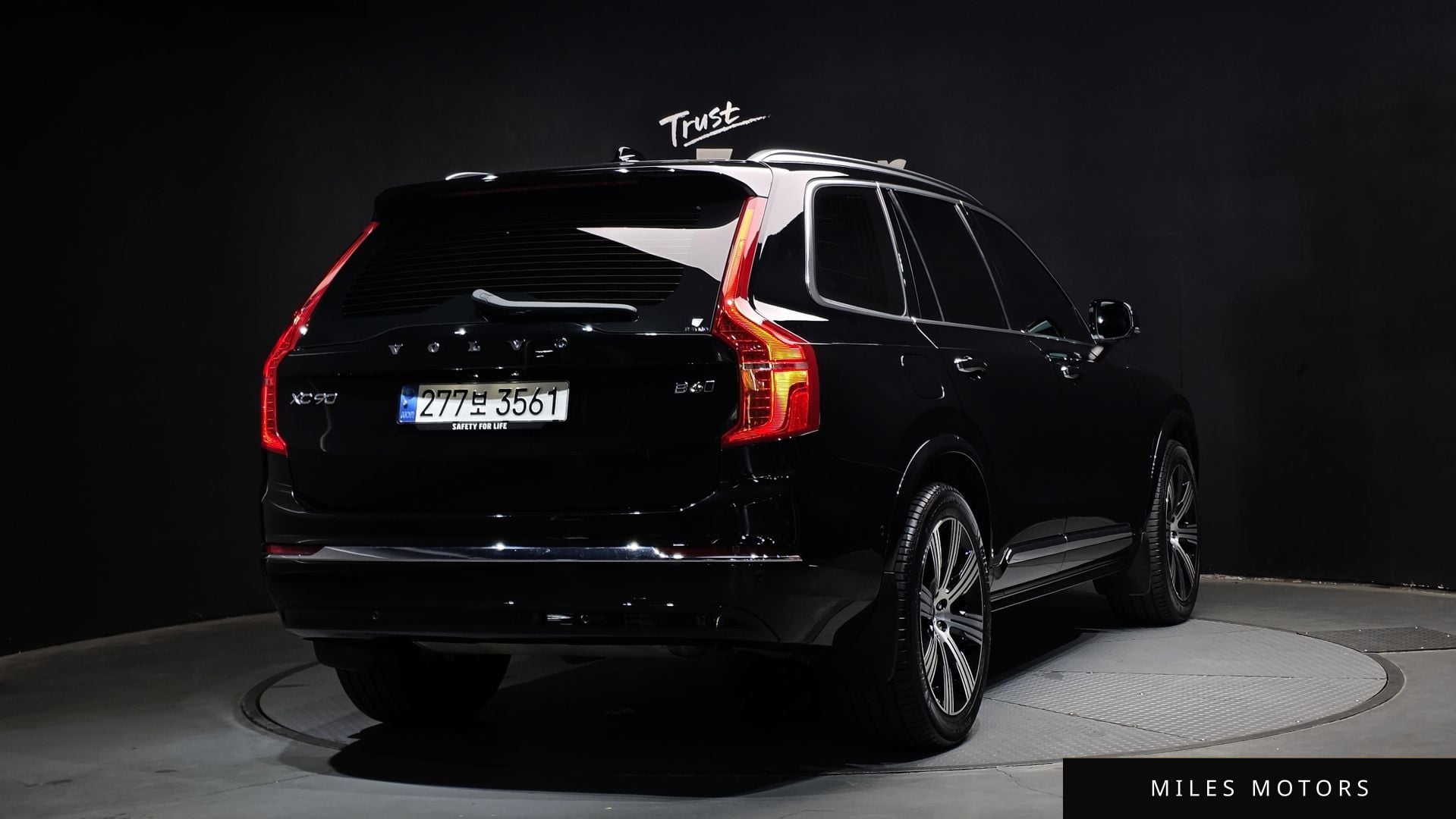 Volvo XC90 2023 — миниатюра 2