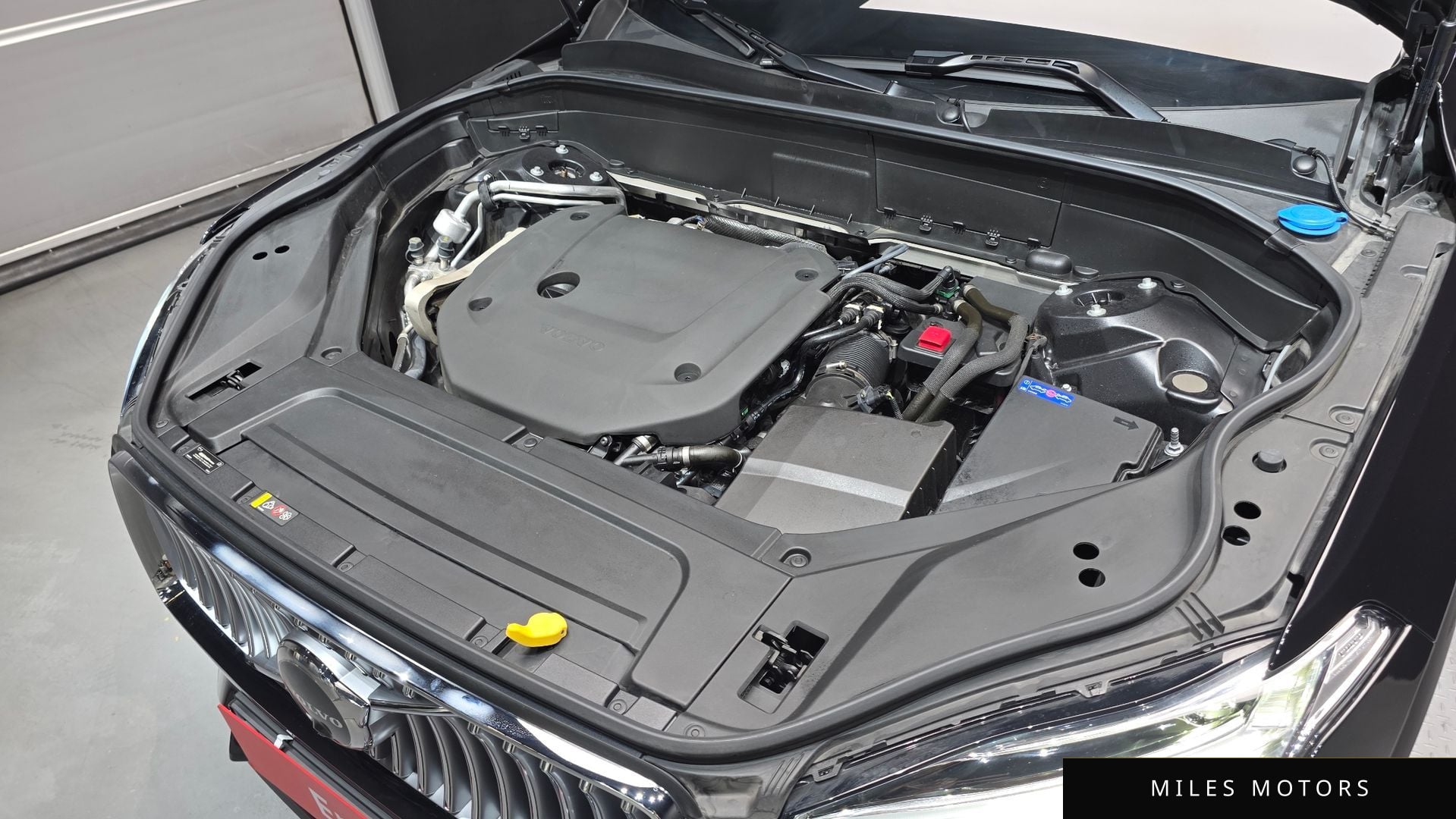 Volvo XC90 2023 — миниатюра 6