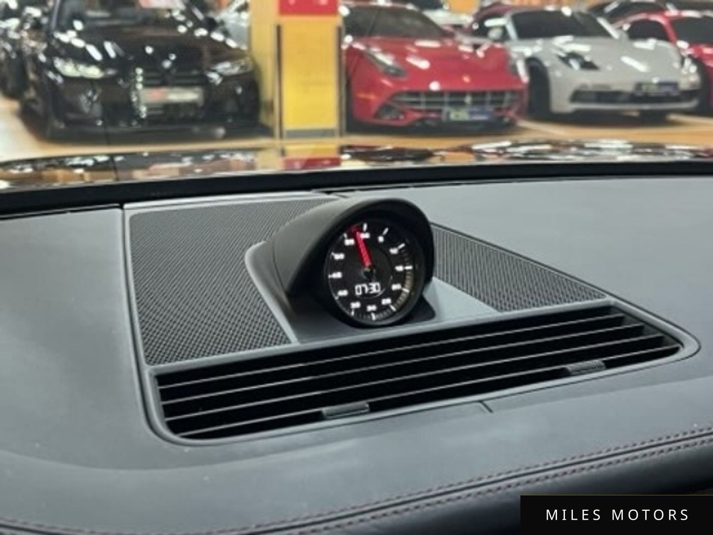 Porsche Panamera 2021 — миниатюра 9