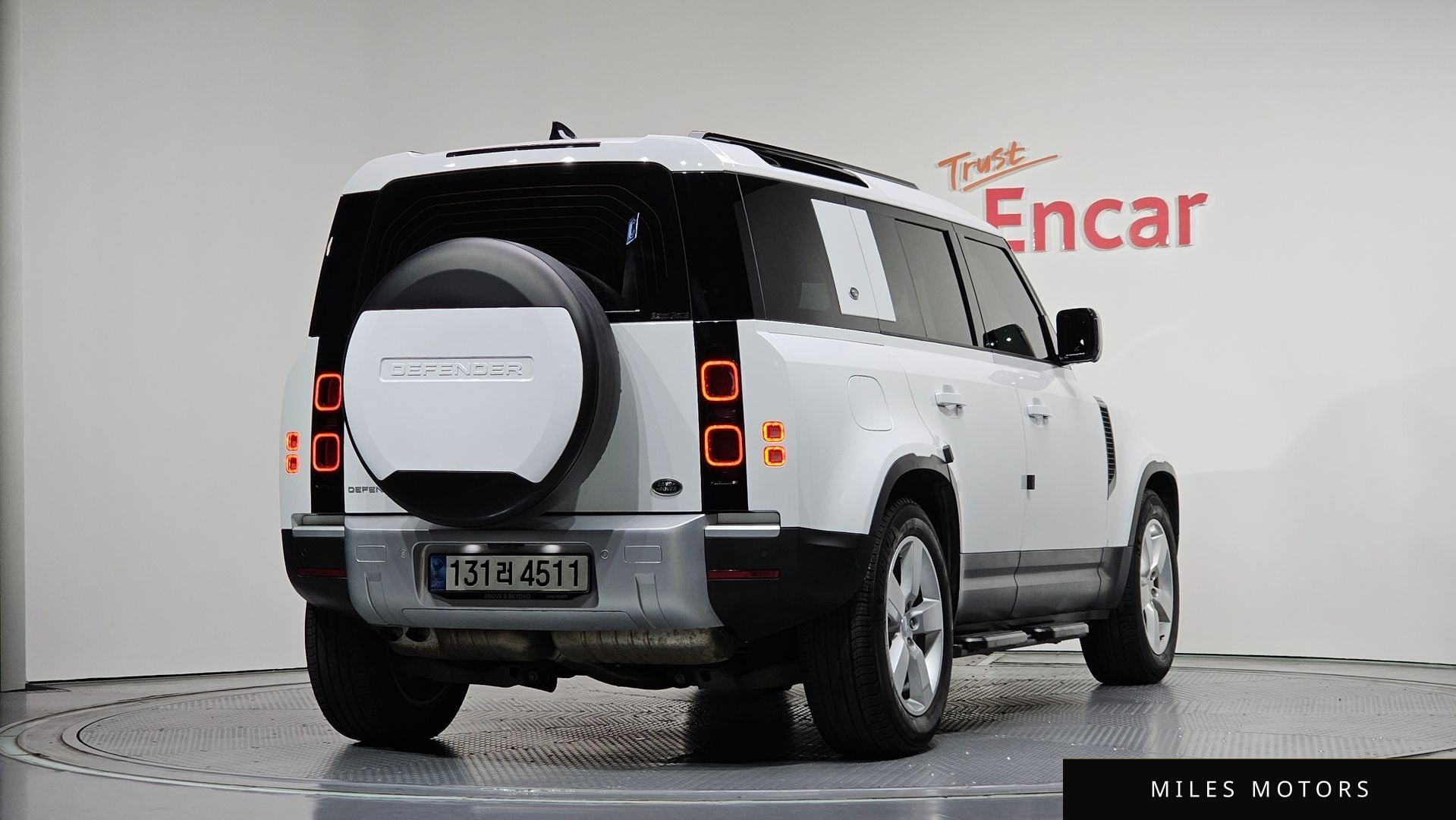 Land Rover Defender 2023 — миниатюра 2