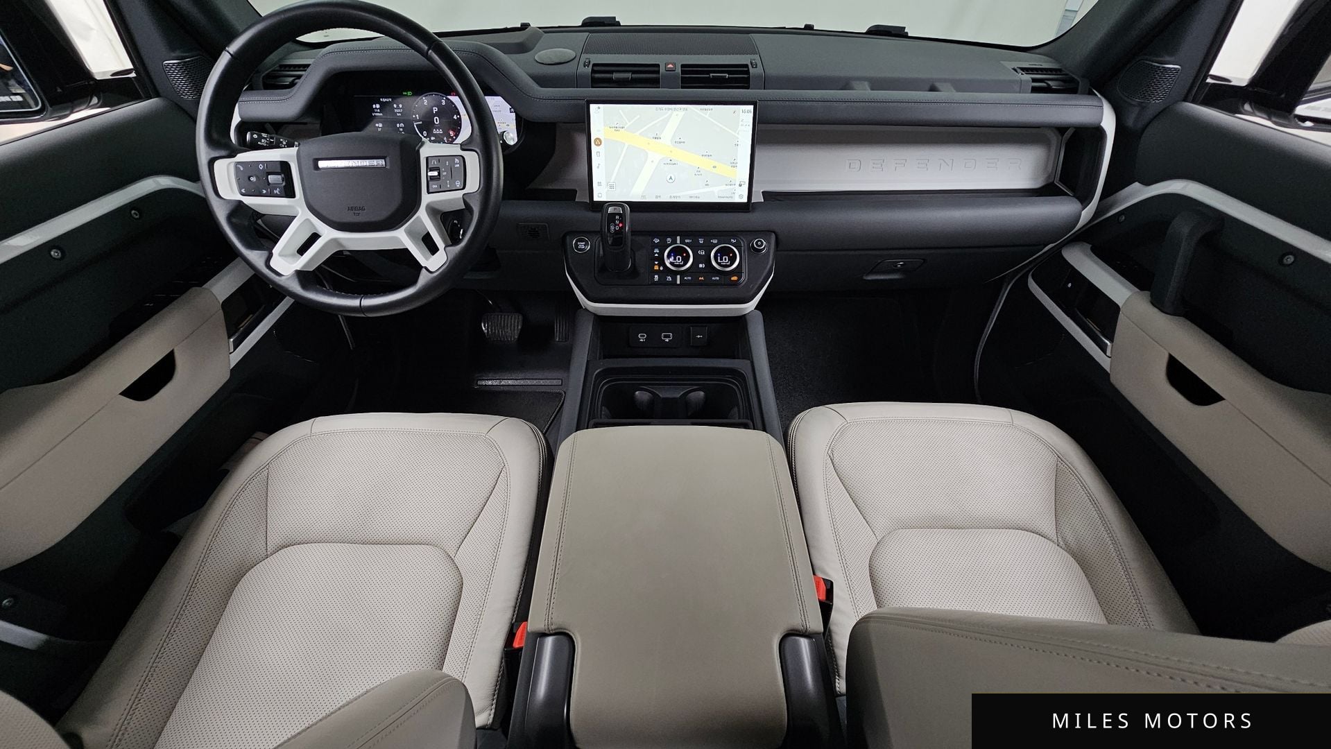 Land Rover Defender 2023 — миниатюра 10