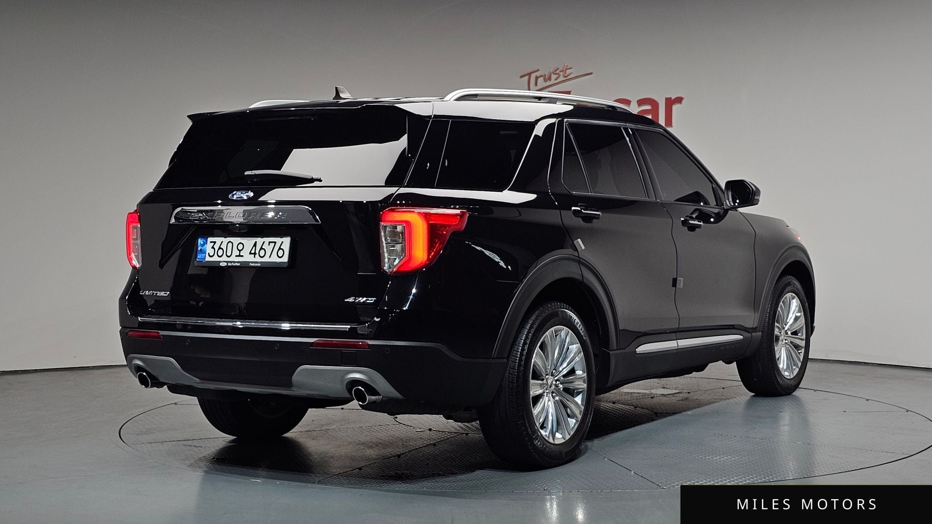 Ford Explorer 2022 — миниатюра 2