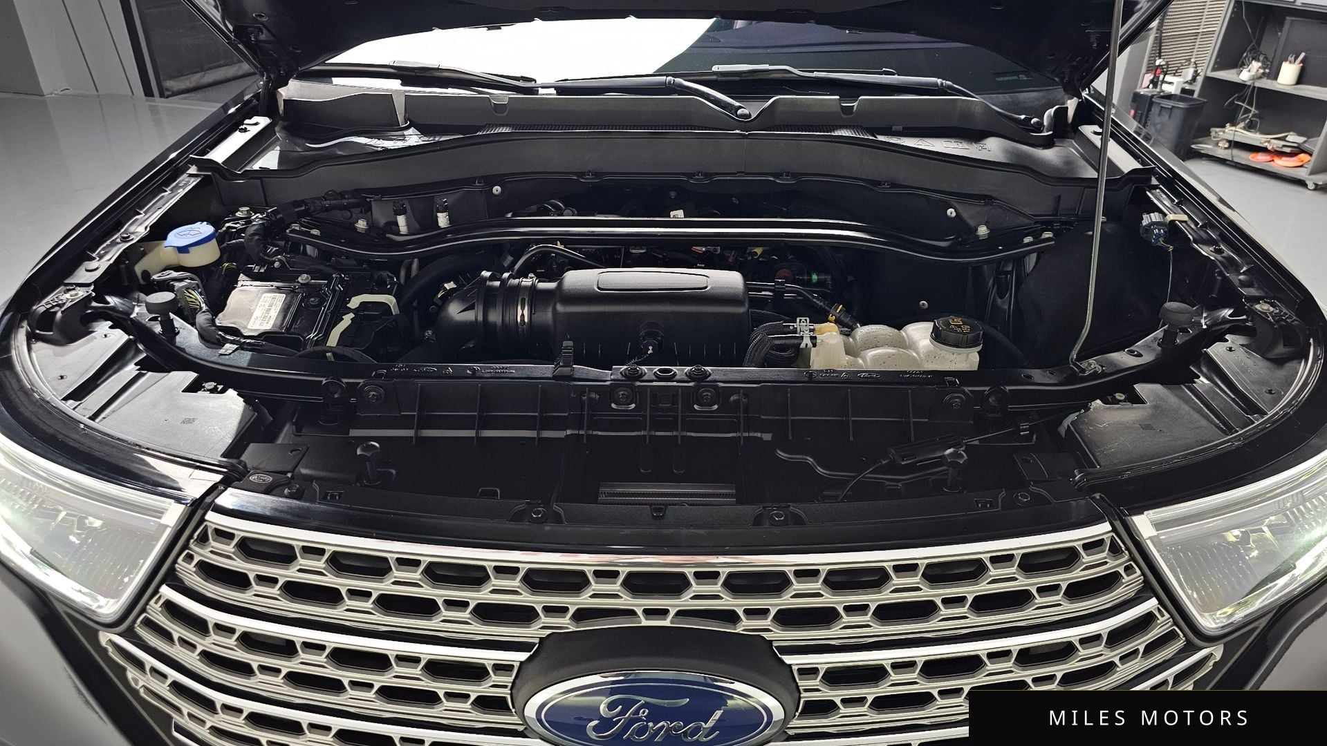 Ford Explorer 2022 — миниатюра 6