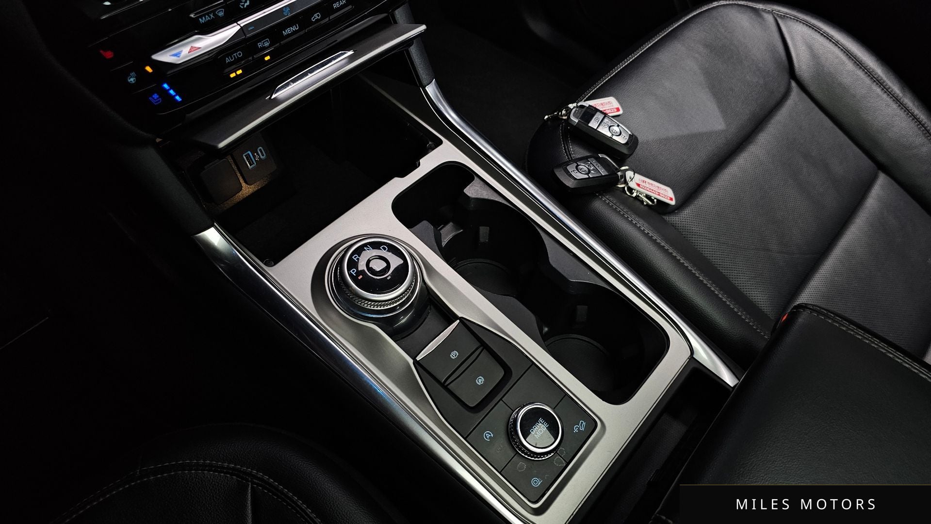 Ford Explorer 2022 — миниатюра 12