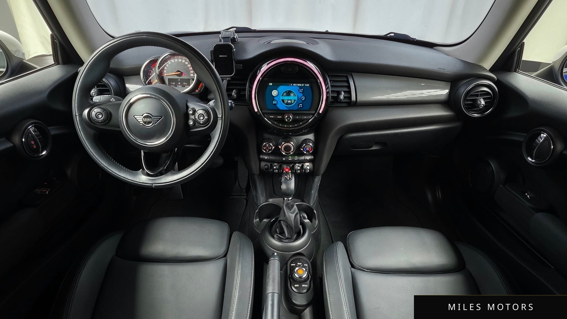 MINI Cooper 2019 — миниатюра 10