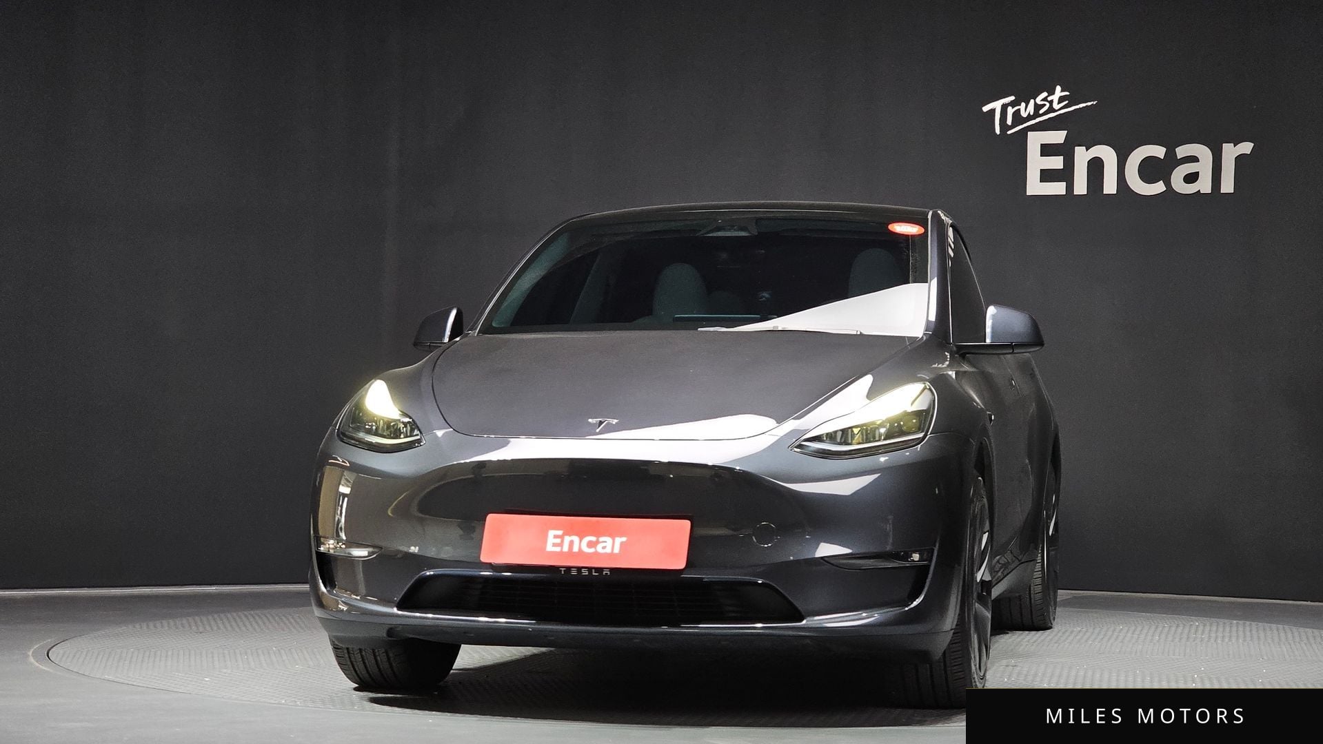 Tesla Model Y 2024 — миниатюра 3