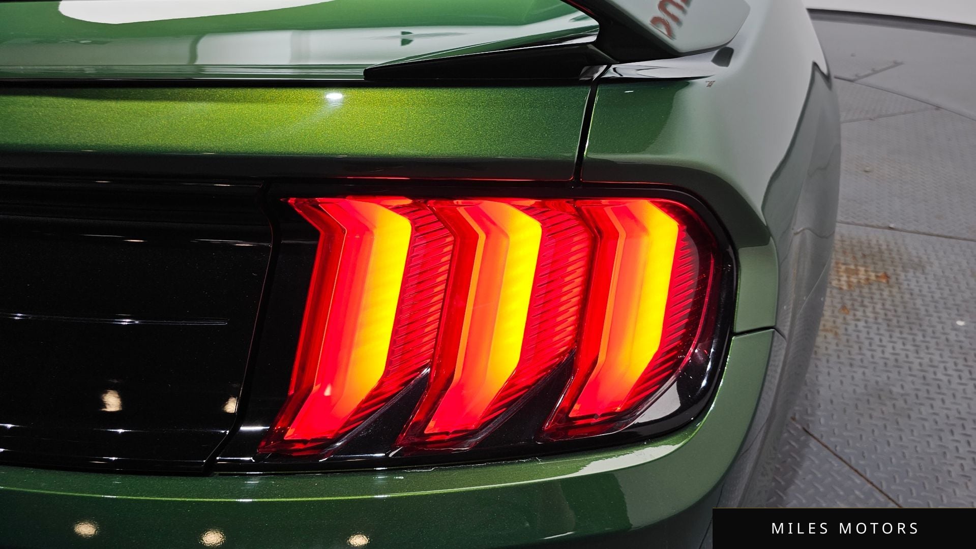 Ford Mustang 2022 — миниатюра 8