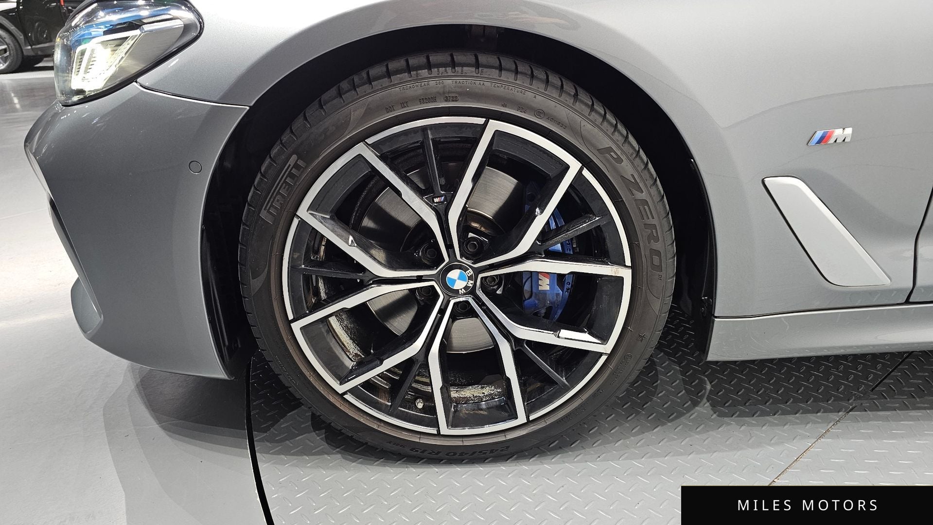 BMW 5 Series (G30) 2023 — миниатюра 5