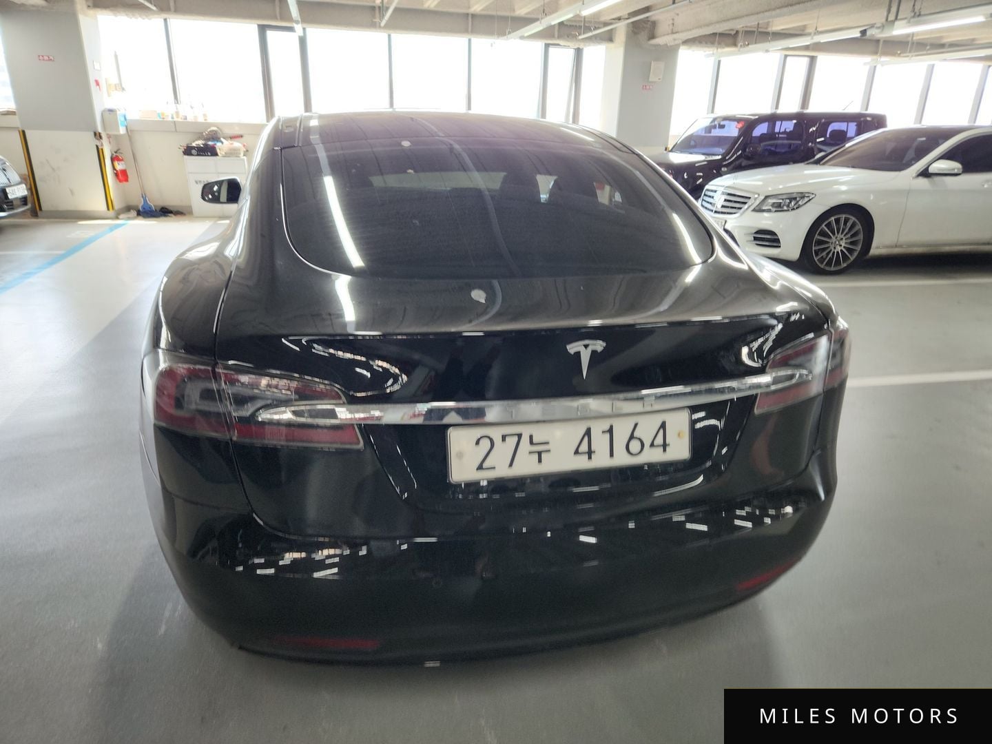 Tesla Model S 2017 — миниатюра 4