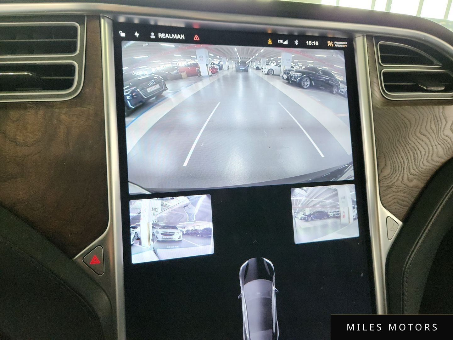 Tesla Model S 2017 — миниатюра 10