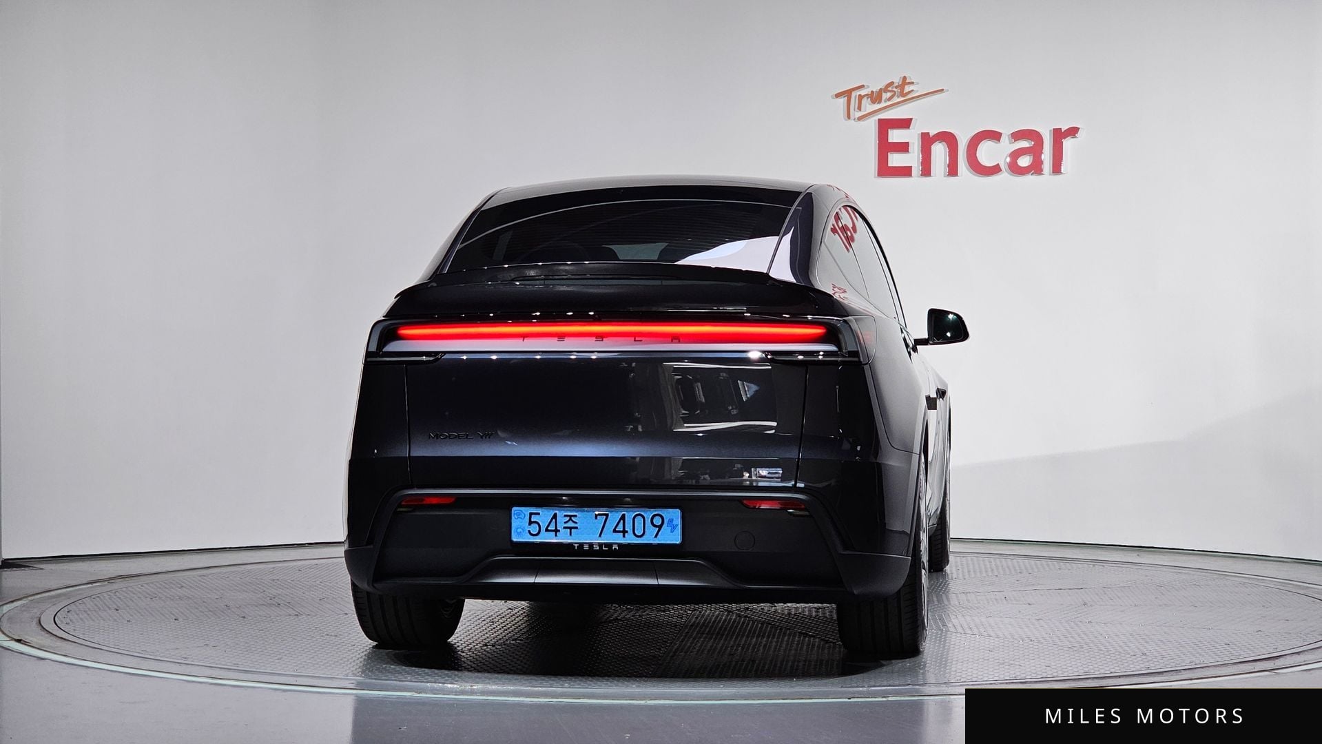 Tesla Model Y 2026 — миниатюра 4