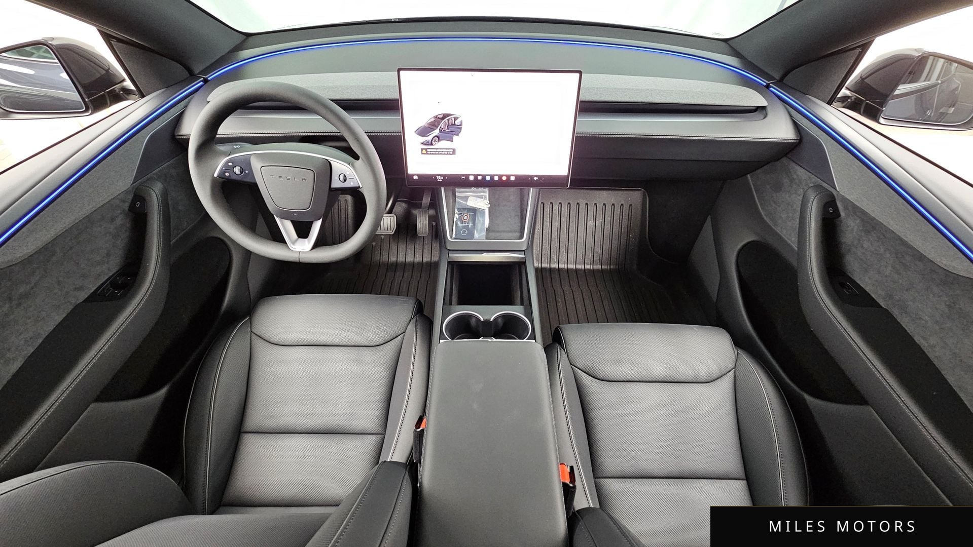 Tesla Model Y 2026 — миниатюра 10