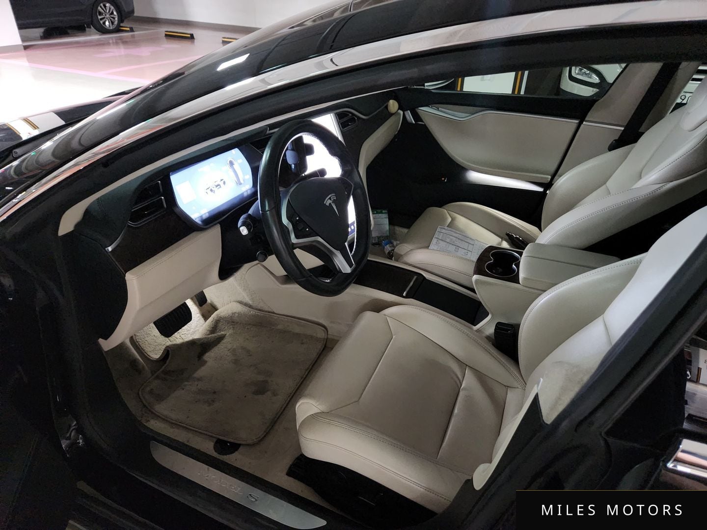 Tesla Model S 2018 — миниатюра 8