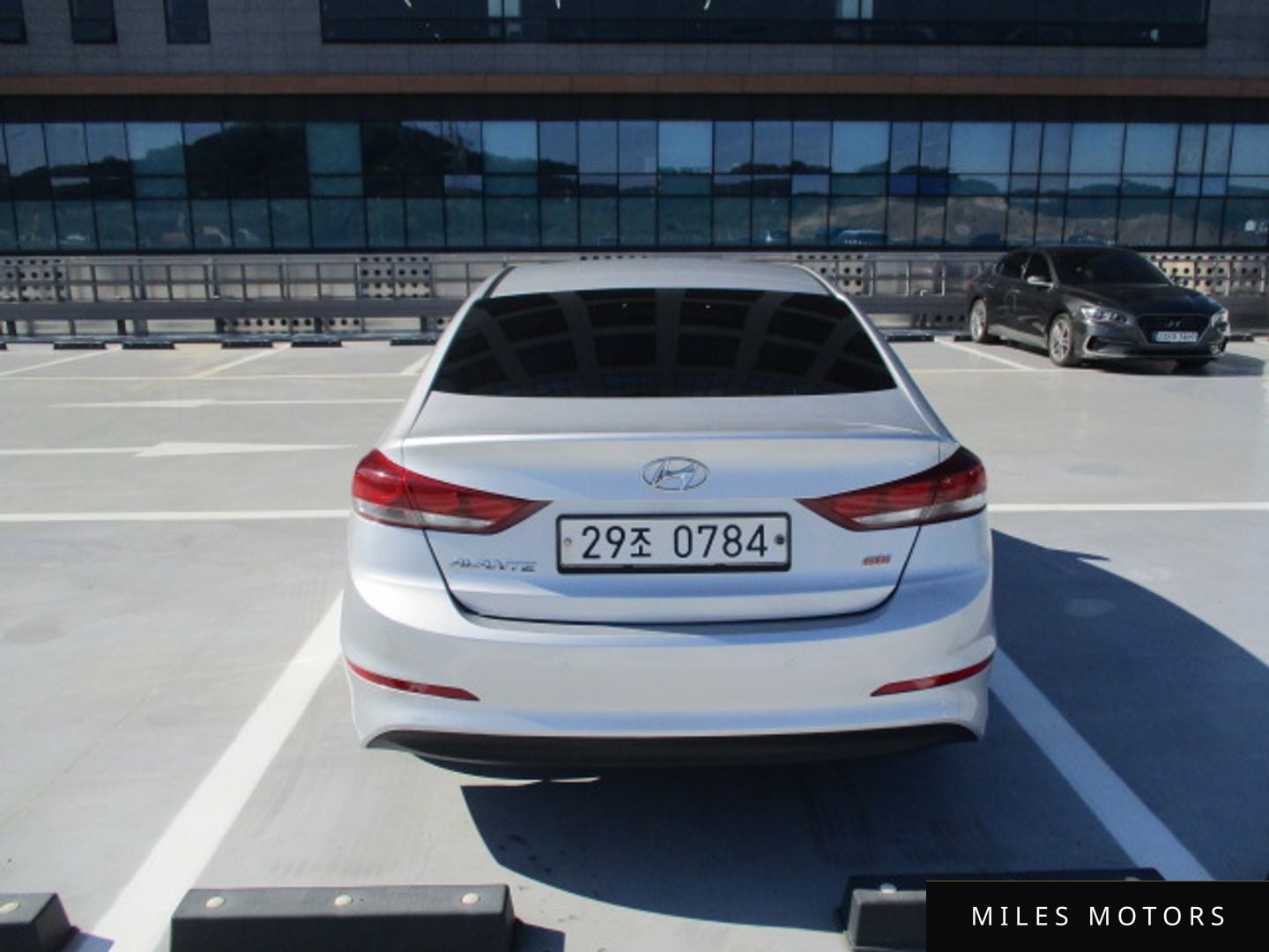 Hyundai AVANTE 2017 — миниатюра 4