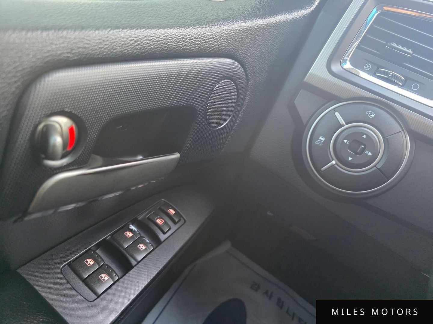 KG Mobility KORANDO 2016 — миниатюра 11
